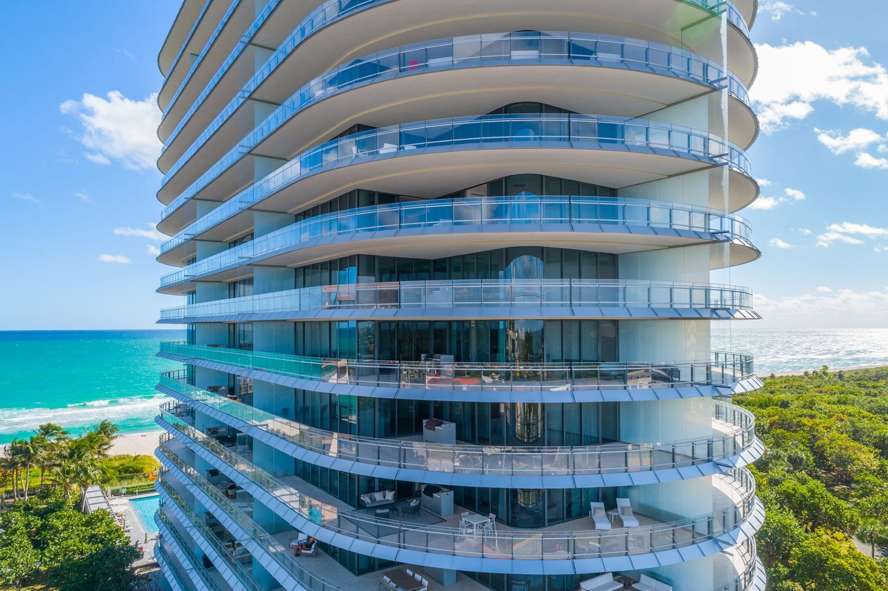 Eighty Seven Park, North Beach