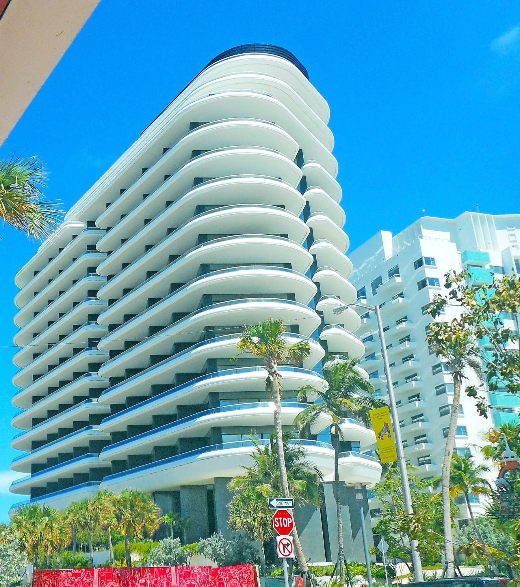 Faena House, Mid-Beach